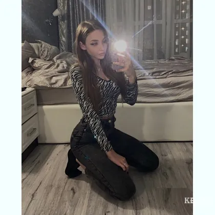 Невероятные встречи с горячей тусовщицей в чулках